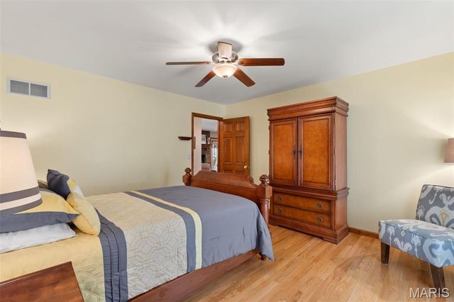 24331 Deer Creek Road, Warrenton, MO 63383