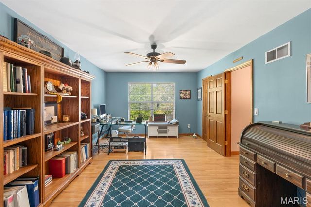 24331 Deer Creek Road, Warrenton, MO 63383