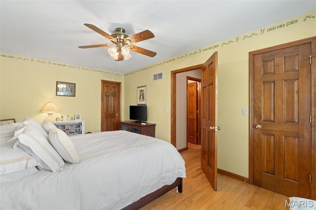 24331 Deer Creek Road, Warrenton, MO 63383