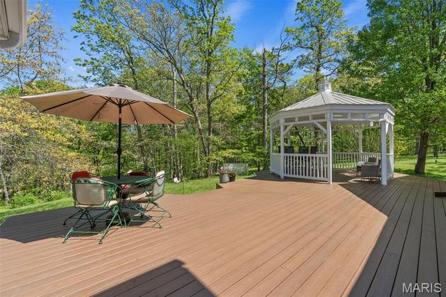 24331 Deer Creek Road, Warrenton, MO 63383