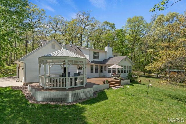 24331 Deer Creek Road, Warrenton, MO 63383
