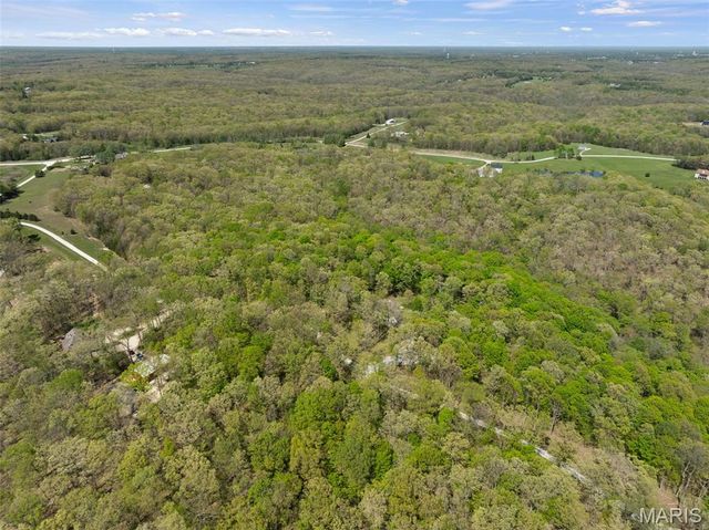 24331 Deer Creek Road, Warrenton, MO 63383