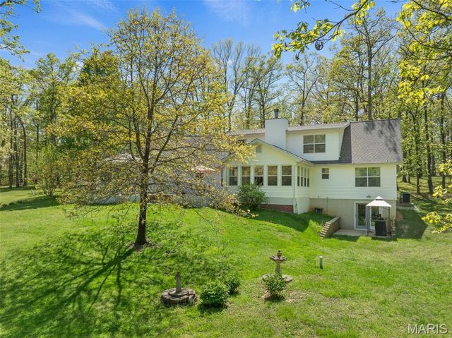 24331 Deer Creek Road, Warrenton, MO 63383