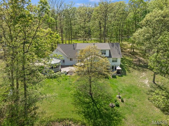 24331 Deer Creek Road, Warrenton, MO 63383