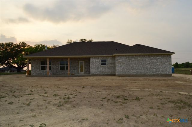 425 County Road 3152, Kempner, TX 76539