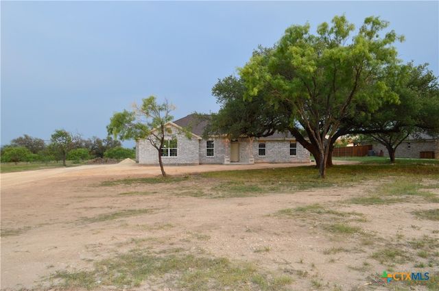 425 County Road 3152, Kempner, TX 76539