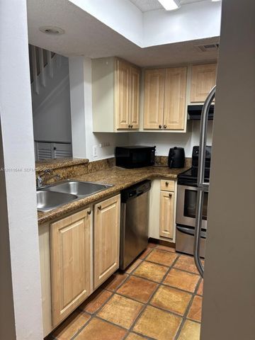 2048 Champions Way, North Lauderdale, FL 33068