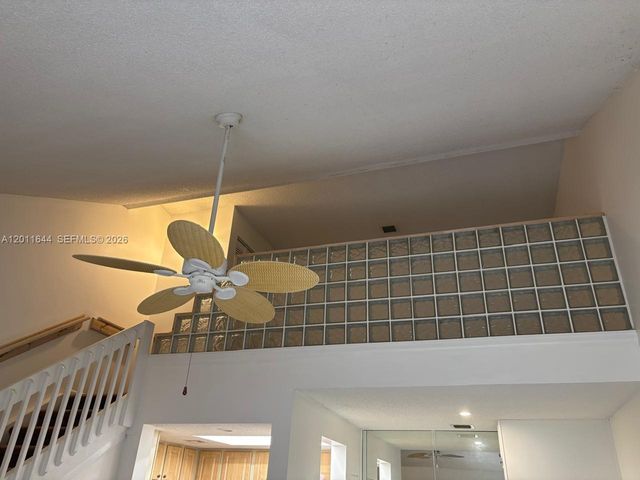 2048 Champions Way, North Lauderdale, FL 33068