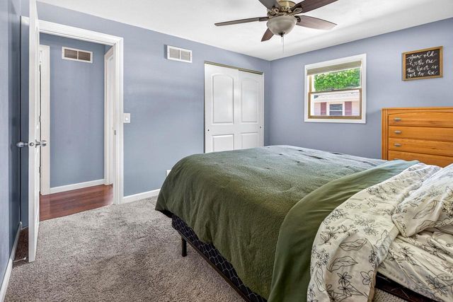 443 WOODLAWN COURT, Combined Locks, WI 54113
