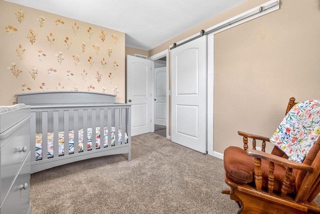 443 WOODLAWN COURT, Combined Locks, WI 54113