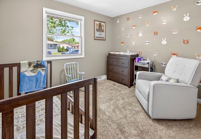 443 WOODLAWN COURT, Combined Locks, WI 54113