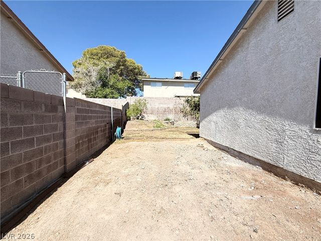 616 Greenway Road, Henderson, NV 89002