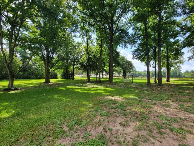 12070 Old County Road 2, Willis, TX 77378