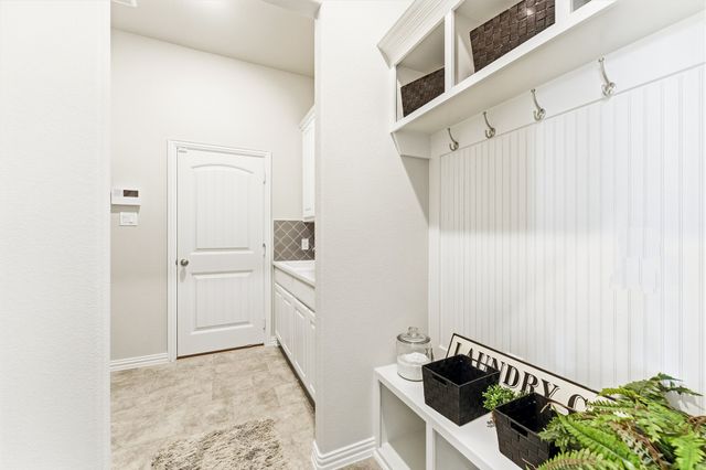 2050 County Road 200, Valley View, TX 76272