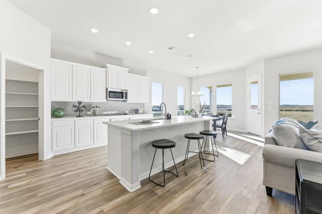 2050 County Road 200, Valley View, TX 76272