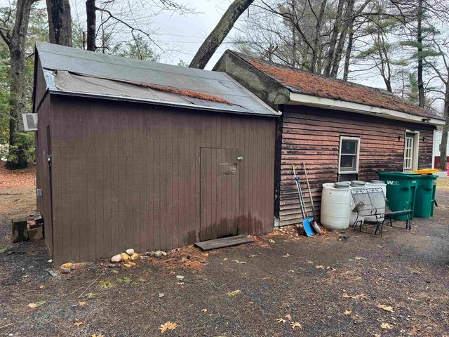 5 Coopers Grove Road, Kingston, NH 03848