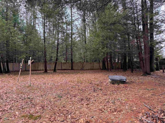 5 Coopers Grove Road, Kingston, NH 03848