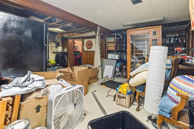 19217 Linville Street, Grosse Pointe, MI 48236