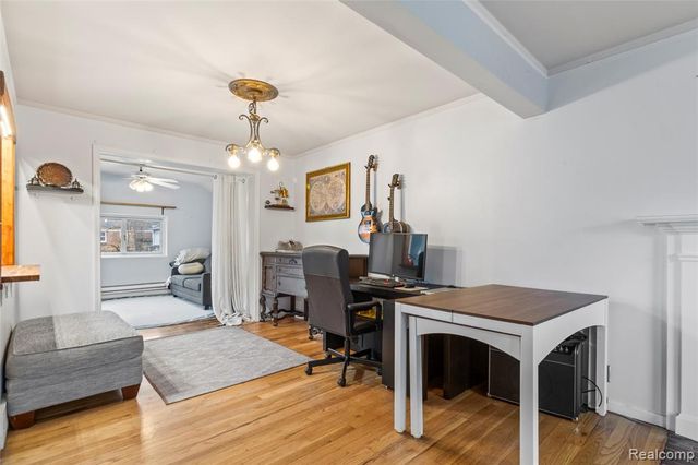 19217 Linville Street, Grosse Pointe, MI 48236