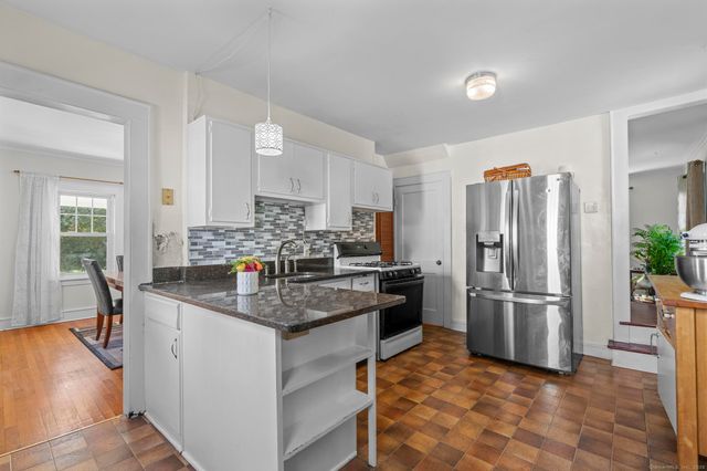 250 Rockwell Avenue, Stratford, CT 06615