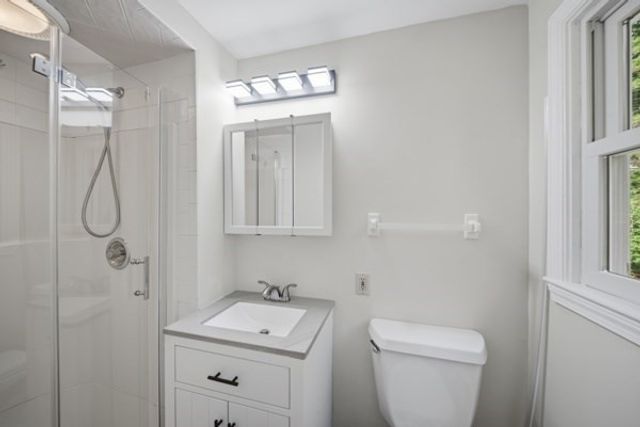 181 Whitcomb Ave, Littleton, MA 01460