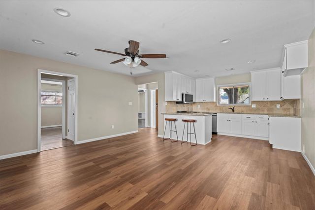 10030 Haddington Drive, Houston, TX 77080