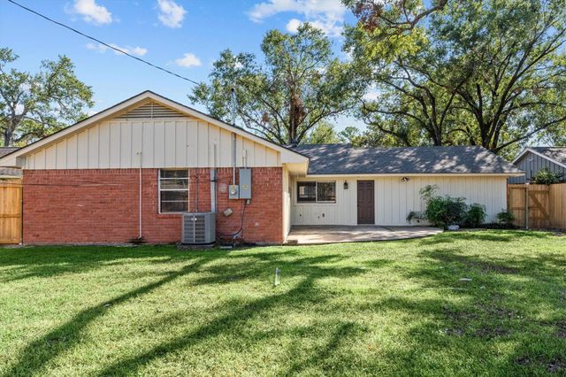 10030 Haddington Drive, Houston, TX 77080