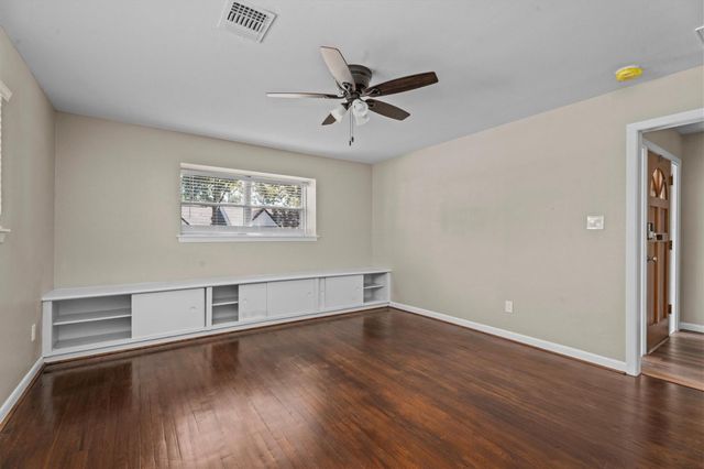 10030 Haddington Drive, Houston, TX 77080