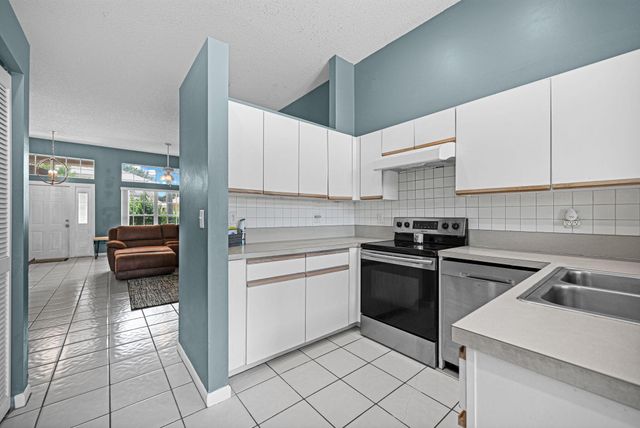 2656 NW 68TH Avenue, Margate, FL 33063
