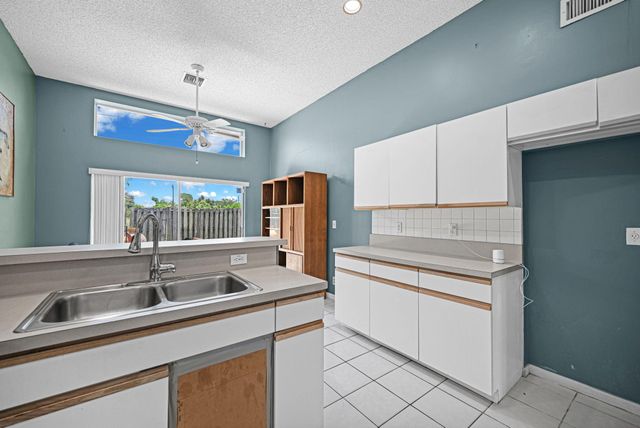 2656 NW 68TH Avenue, Margate, FL 33063