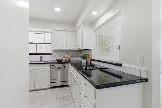 3434 Granada Avenue, University Park, TX 75205