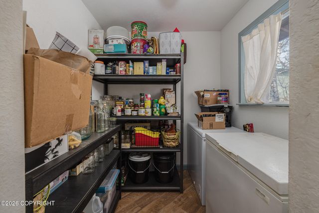 961 E Agate Lane, Wasilla, AK 99654