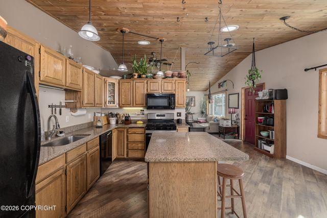 961 E Agate Lane, Wasilla, AK 99654