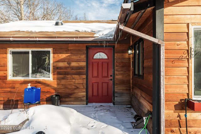 961 E Agate Lane, Wasilla, AK 99654