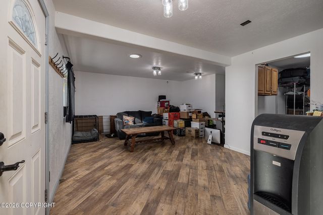 961 E Agate Lane, Wasilla, AK 99654