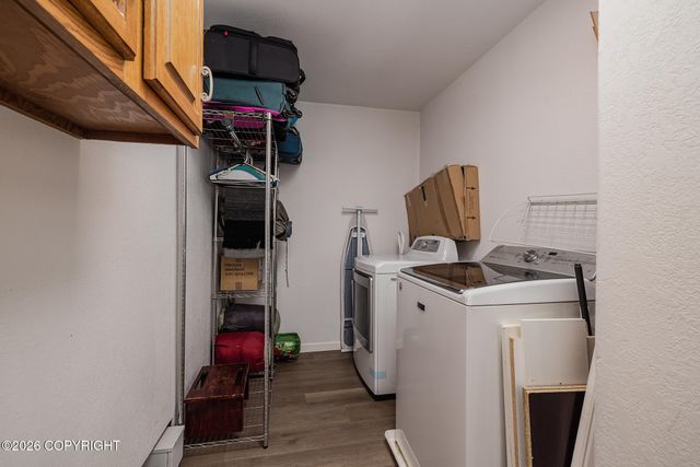 961 E Agate Lane, Wasilla, AK 99654