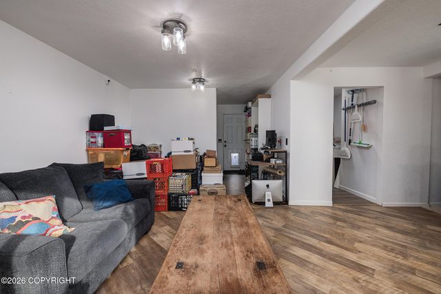 961 E Agate Lane, Wasilla, AK 99654