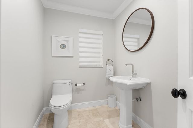 9881 SW 2nd Street, Plantation, FL 33324