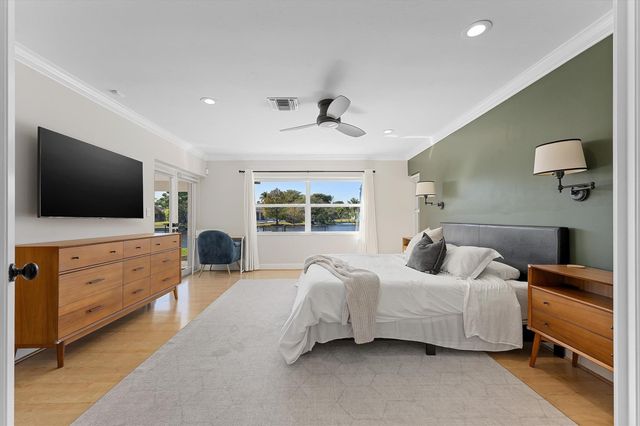 9881 SW 2nd Street, Plantation, FL 33324