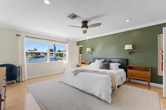 9881 SW 2nd Street, Plantation, FL 33324