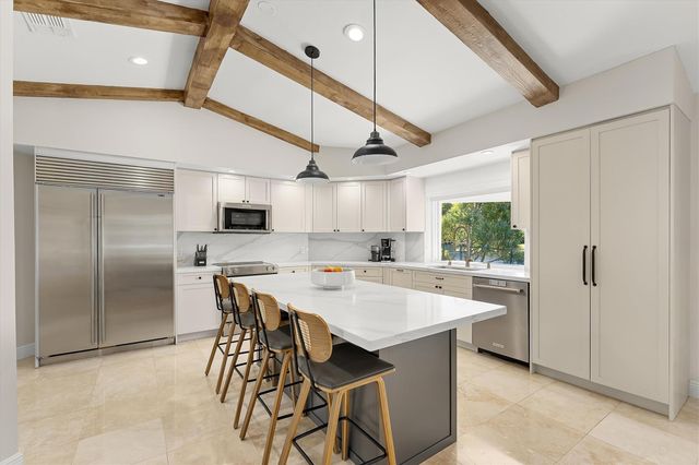 9881 SW 2nd Street, Plantation, FL 33324