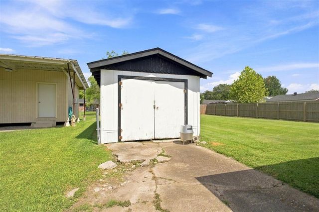 1418 E Kent Dr Drive, Sulphur, LA 70663