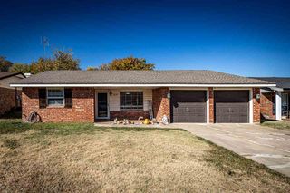 1606 NW Beechwood Dr., Lawton, OK 73505