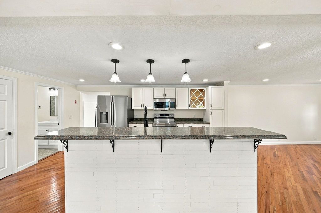 Image 11 of property listing at 1 Hemlock Haven, Hampton, NH 03842