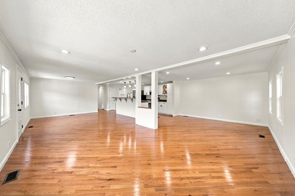Image 14 of property listing at 1 Hemlock Haven, Hampton, NH 03842