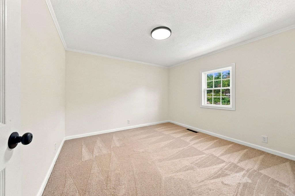 Image 21 of property listing at 1 Hemlock Haven, Hampton, NH 03842