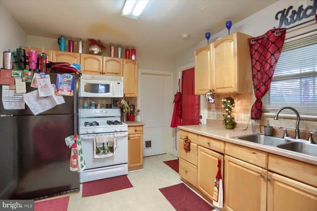 510 CHAMBERS ST, Harrisburg, PA 17113