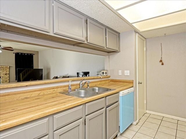 7825 Beauregard CIR 5, Austin, TX 78745