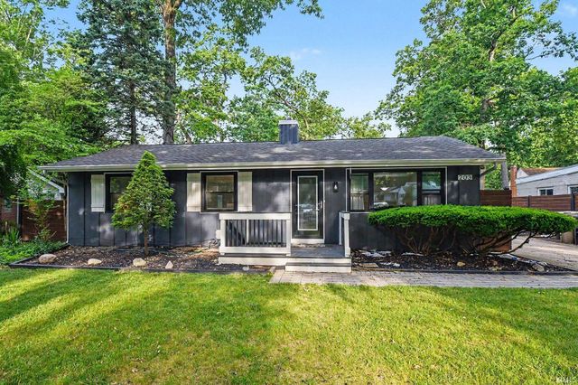 203 Wildemere Drive, South Bend, IN 46615