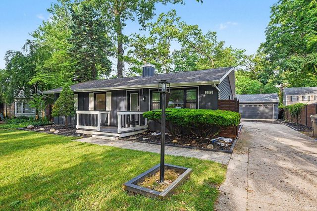 203 Wildemere Drive, South Bend, IN 46615